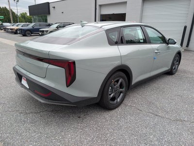 2026 Kia K4 LXS