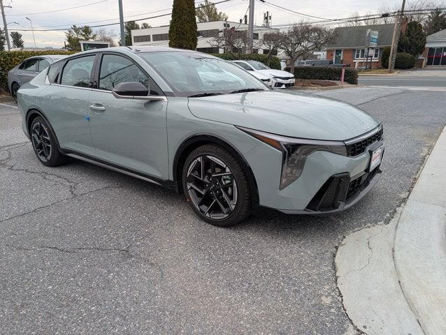2025 Kia K4 GT-Line