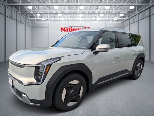 2026 Kia EV9 Light Long Range