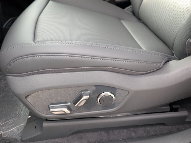 2026 Kia EV9 Light Long Range