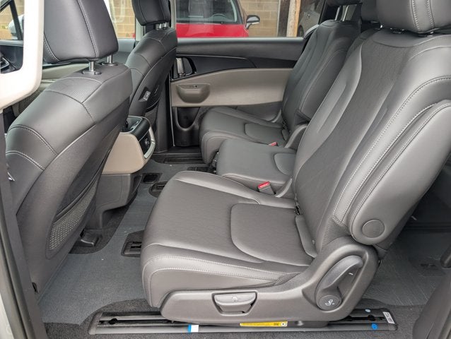 2027 Kia Carnival Hybrid LXS