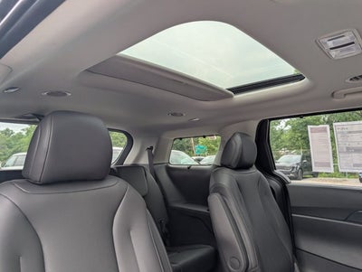 2027 Kia Carnival SX
