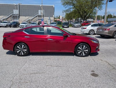 2022 Nissan Altima 2.5 SV
