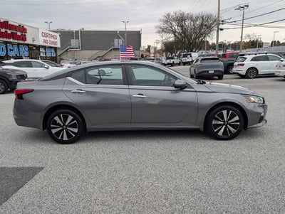 2021 Nissan Altima 2.5 SV