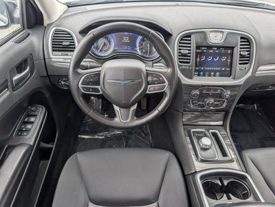 2022 Chrysler 300 Touring