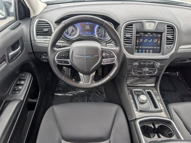 2022 Chrysler 300 Touring