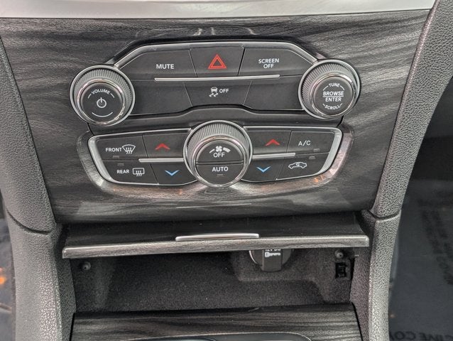 2022 Chrysler 300 Touring