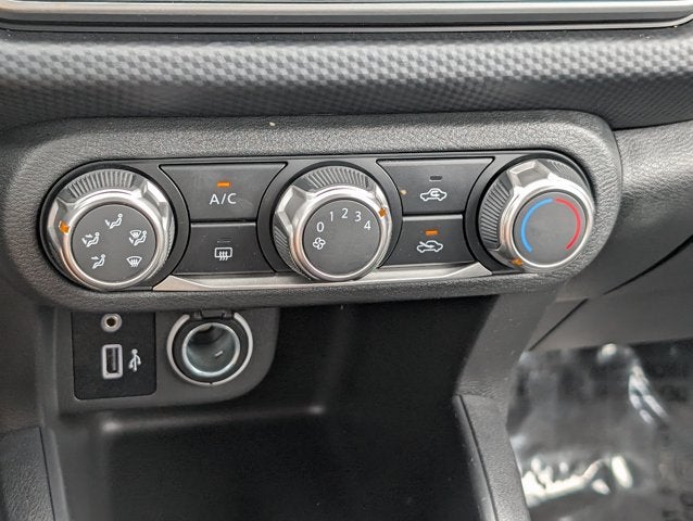 2025 Nissan Kicks Play S