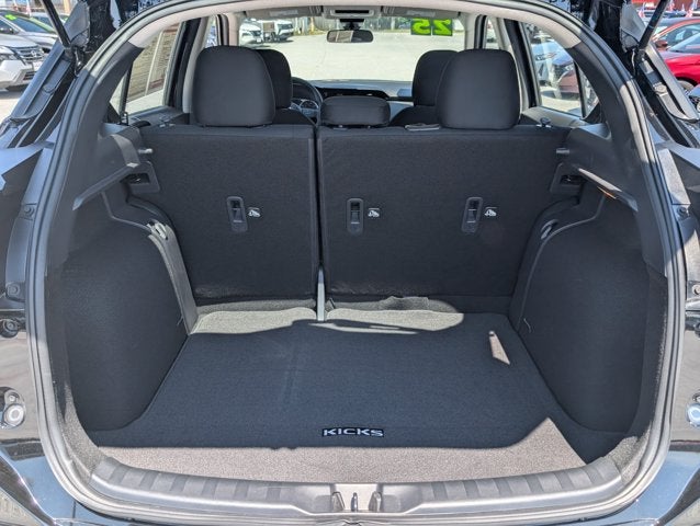 2025 Nissan Kicks Play S
