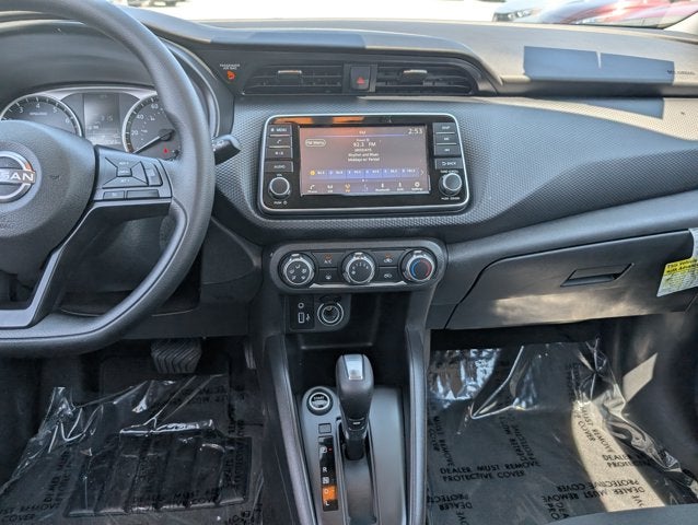 2025 Nissan Kicks Play S