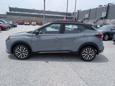 2023 Nissan Kicks SR