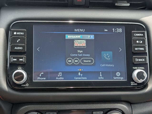 2023 Nissan Kicks SR