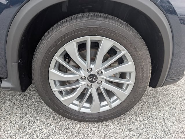 2024 INFINITI QX50 LUXE