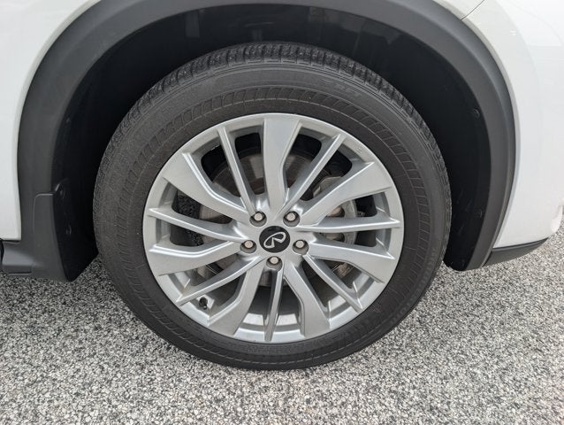 2023 INFINITI QX50 LUXE