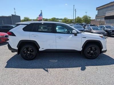 2021 Toyota RAV4 Hybrid XLE