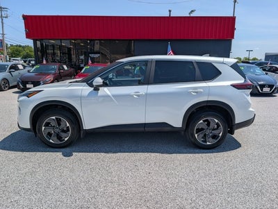 2025 Nissan Rogue SV