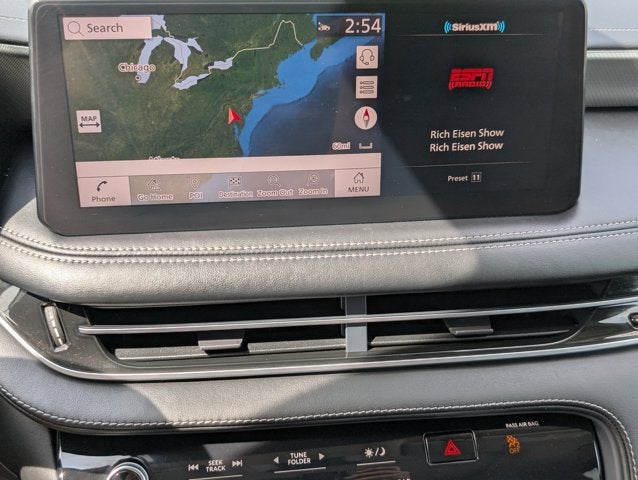 2023 INFINITI QX60 LUXE