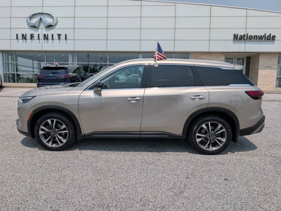2022 INFINITI QX60 LUXE