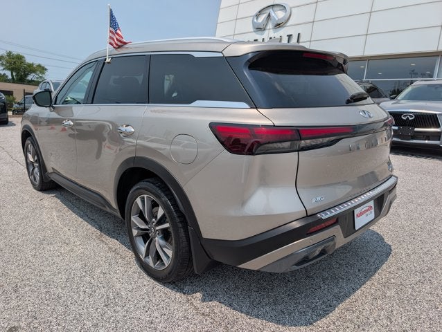 2022 INFINITI QX60 LUXE