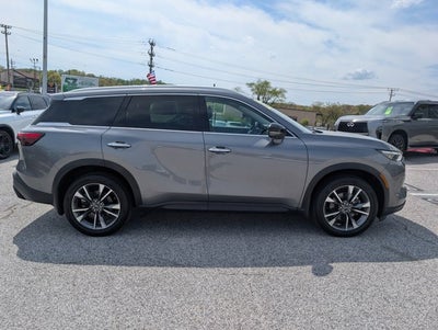 2023 INFINITI QX60 LUXE
