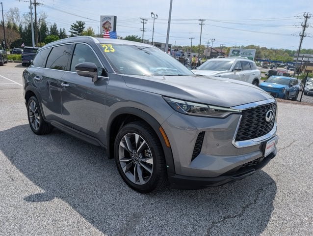 2023 INFINITI QX60 LUXE