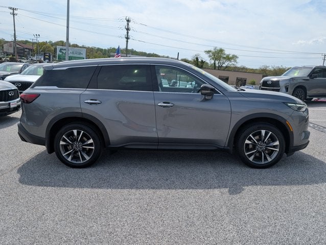 2023 INFINITI QX60 LUXE