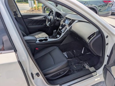 2023 INFINITI Q50 LUXE