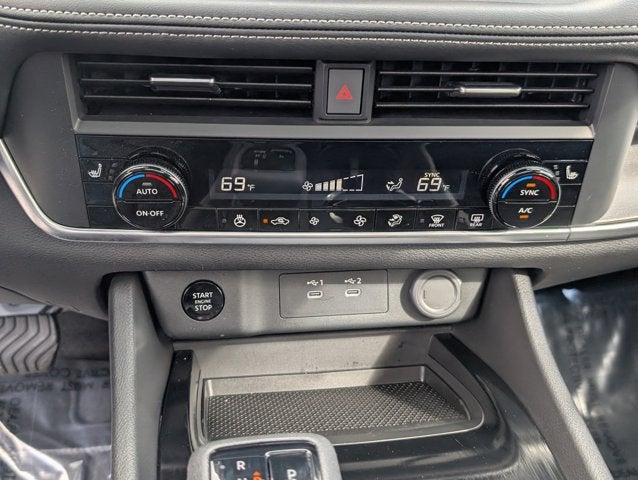 2025 Nissan Rogue SV