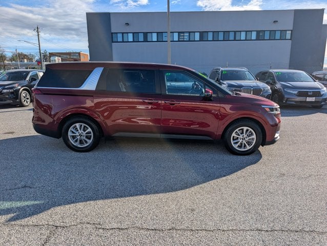 2024 Kia Carnival LX