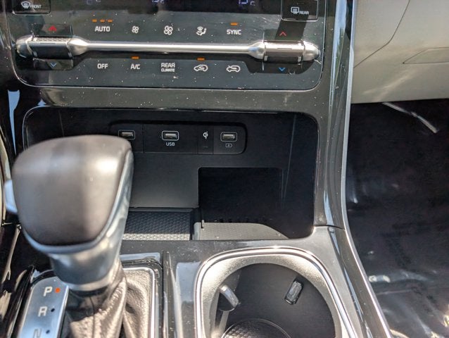 2024 Kia Carnival EX