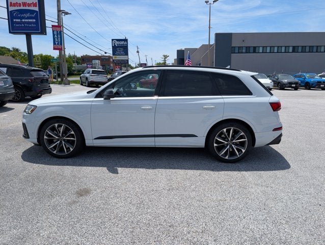 2022 Audi SQ7 Premium Plus