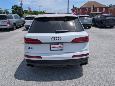 2022 Audi SQ7 Premium Plus